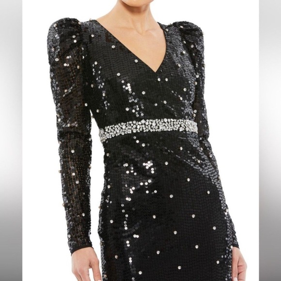 Mac Duggal Black Sequin Long-Sleeve V-Neck Gown with Rhinestone Waist Sz 4 New - Picture 3 of 12